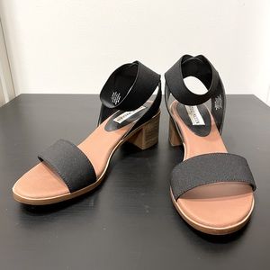 Steve Madden sandals